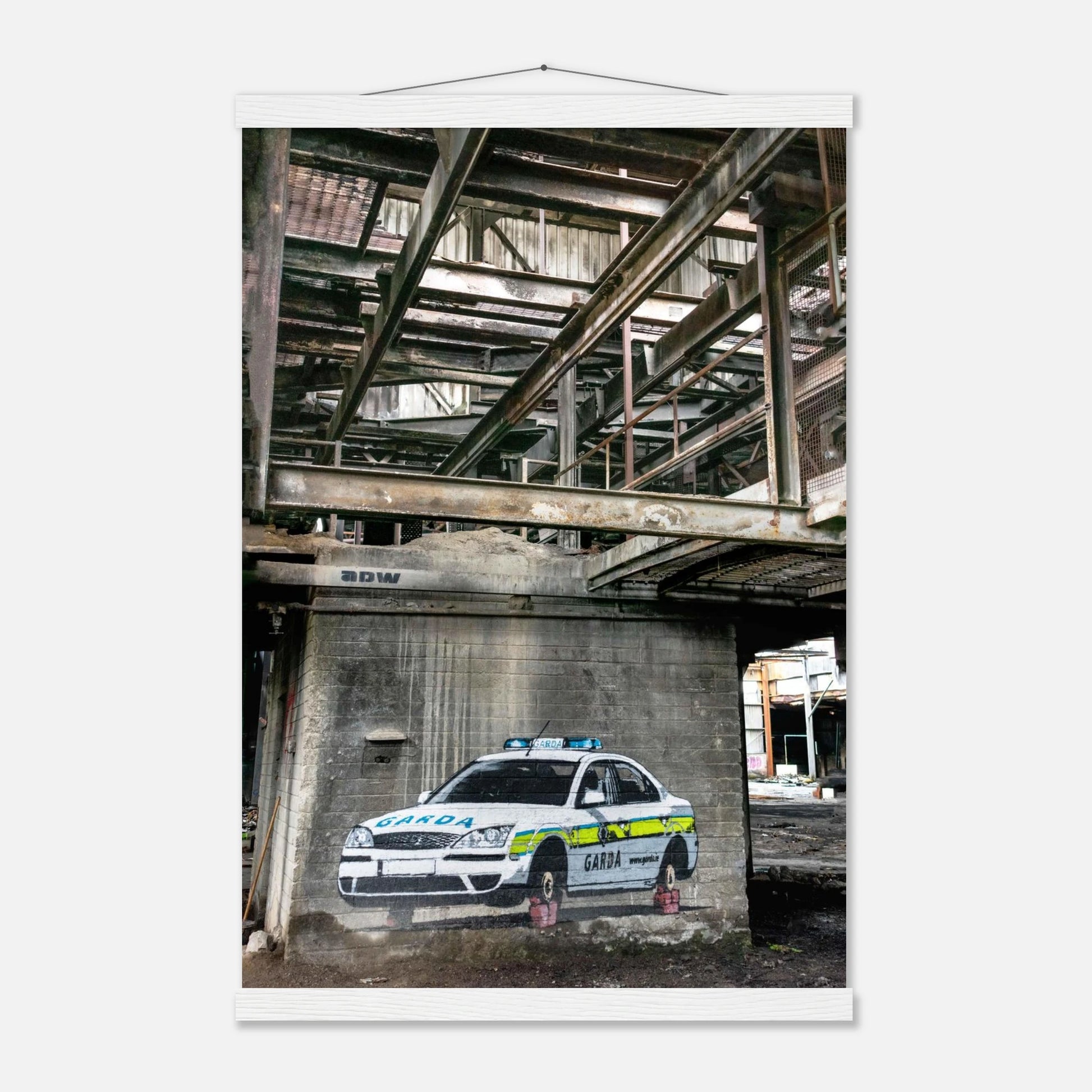 8083deec-8b18-400f-a43d-9d65836fb240